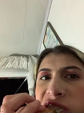 Snapshot of Candy_Lennon chatting on 03-03-26, 03:12 Candy Lennon online show from 03-03-26, 03:12