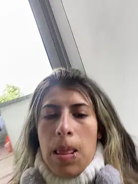 Snapshot of Candy_Lennon chatting on 03-15-26, 03:18 Candy Lennon online show from 03-15-26, 03:18