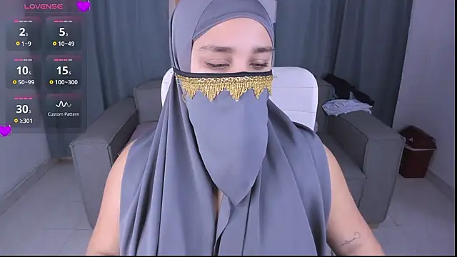 Snapshot of Samira_Zayd chatting on 03-10-26, 04:06 Samira Zayd online show from 03-10-26, 04:06