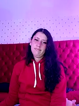 LunaDamasco online show from 04-25-26, 01:41