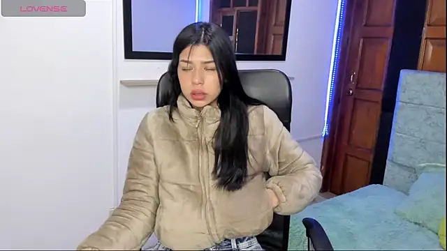 Snapshot of Aysha_winxs chatting on 02-28-26, 03:18 Aysha winxs online show from 02-28-26, 03:18