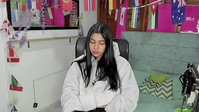 Aysha winxs online show from 07-17-26, 03:13