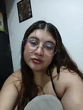 Snapshot of ValeriaSalvino chatting on 02-27-26, 03:28 ValeriaSalvino online show from 02-27-26, 03:28