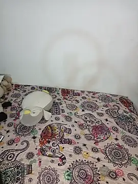 Snapshot of ValeriaSalvino chatting on 02-28-26, 04:13 ValeriaSalvino online show from 02-28-26, 04:13