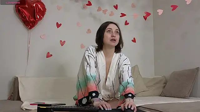 AlexaVitton online show from 03-17-26, 07:33