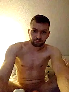 Snapshot of Sufletranit chatting on 02-21-26, 05:36 Sufletranit online show from 02-21-26, 05:36