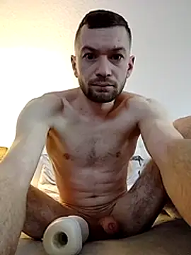 Snapshot of Sufletranit chatting on 02-22-26, 08:57 Sufletranit online show from 02-22-26, 08:57