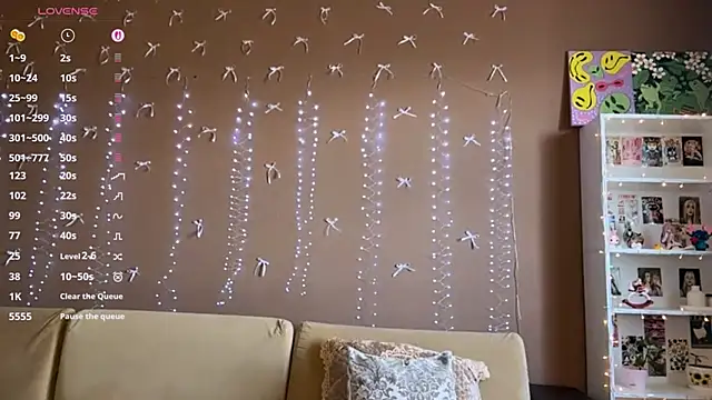 Snapshot of SoraCat chatting on 02-19-26, 09:49 SoraCat online show from 02-19-26, 09:49