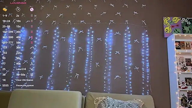 Snapshot of SoraCat chatting on 03-13-26, 09:27 SoraCat online show from 03-13-26, 09:27