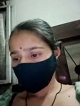 Snapshot of Vandana122 chatting on 04-01-26, 03:53 Vandana122 online show from 04-01-26, 03:53