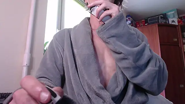 Samuel Skywalker online show from 06-07-26, 03:54