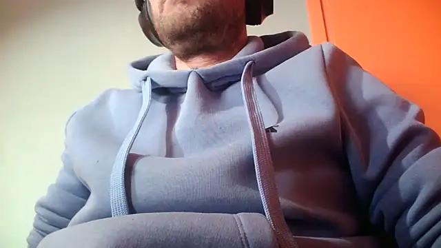 truble78 online show from 04-28-26, 05:18