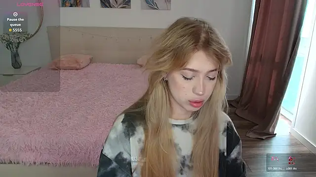 linaloon online show from 03-13-26, 03:13