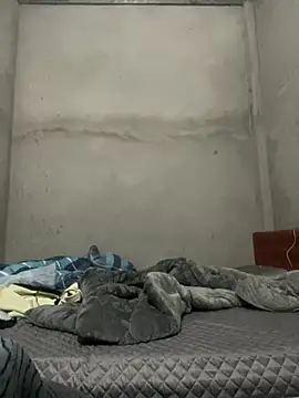 Snapshot of gina-xyz chatting on 02-23-26, 02:31 gina-xyz online show from 02-23-26, 02:31