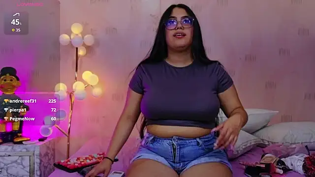 curvybuffgirllll online show from 07-06-26, 07:49