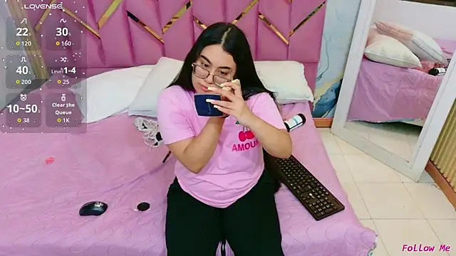 curvybuffgirllll online show from 07-19-26, 07:28