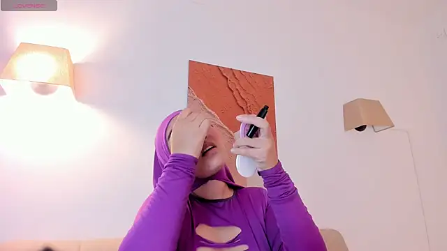 Malika Noor online show from 06-05-26, 02:45