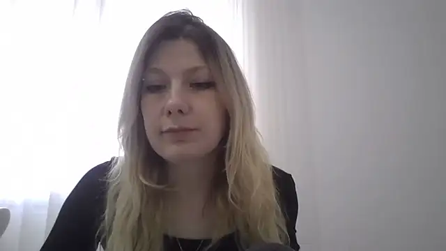 Foxy Bright online show from 02-26-26, 01:32