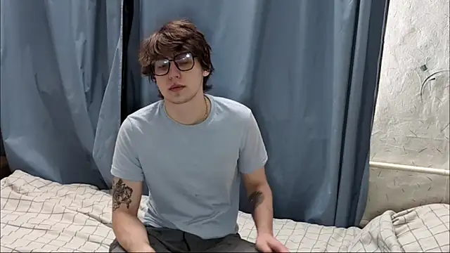 Kyle Hunterr online show from 03-16-26, 05:13