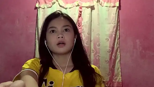 Snapshot of DessertFlower chatting on 03-05-26, 03:24 DessertFlower online show from 03-05-26, 03:24