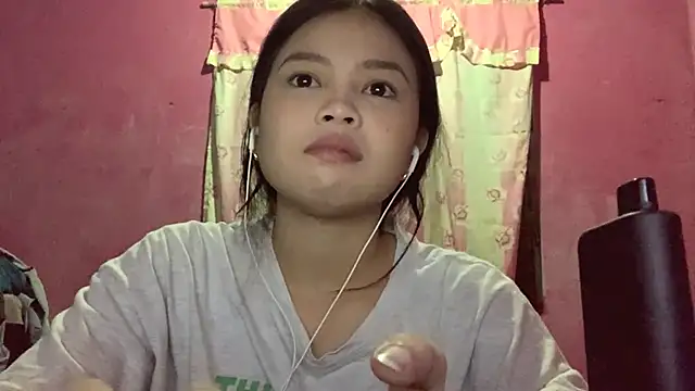 Snapshot of DessertFlower chatting on 03-11-26, 01:33 DessertFlower online show from 03-11-26, 01:33