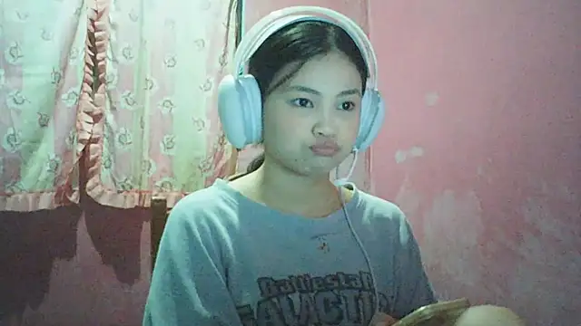 DessertFlower online show from 05-11-26, 03:45