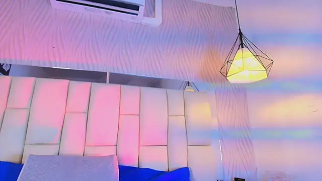 Lana Sliim online show from 06-03-26, 12:08