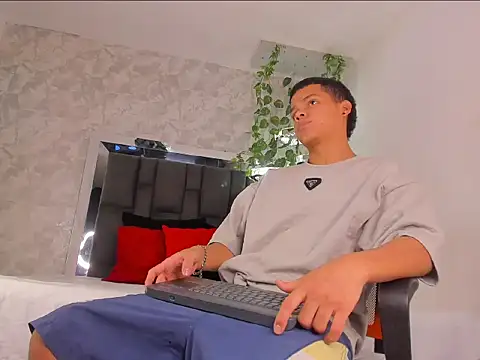 Snapshot of PATRIICKMILLER chatting on 03-02-26, 03:41 PATRIICKMILLER online show from 03-02-26, 03:41