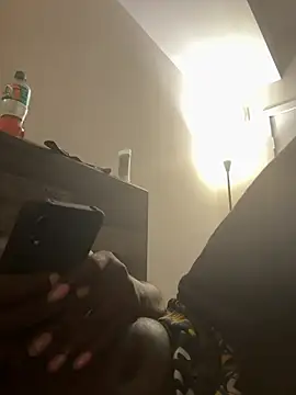 Snapshot of makeherfeelg chatting on 02-23-26, 06:00 makeherfeelg online show from 02-23-26, 06:00