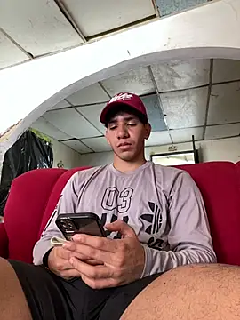 Alejandrososas online show from 05-23-26, 05:39