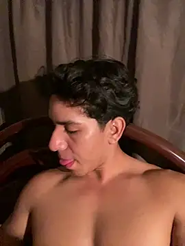Alejandrososas online show from 07-04-26, 05:13