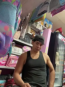 Alejandrososas online show from 07-05-26, 05:53