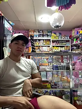 Alejandrososas online show from 07-17-26, 02:02