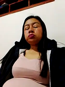 Snapshot of Samanta_gonzales chatting on 02-25-26, 06:17 Samanta gonzales online show from 02-25-26, 06:17