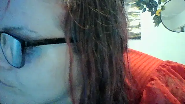 Snapshot of Sexymilf6992 chatting on 02-27-26, 01:38 Sexymilf6992 online show from 02-27-26, 01:38