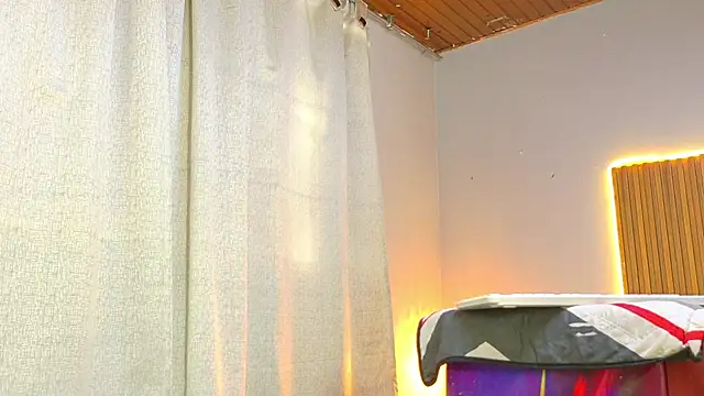 Snapshot of CIccioline_pussyGolden chatting on 03-04-26, 08:26 CIccioline pussyGolden online show from 03-04-26, 08:26