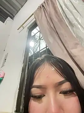 Snapshot of gatinholl chatting on 03-15-26, 12:38 gatinholl online show from 03-15-26, 12:38