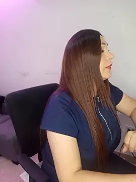 Snapshot of PamelaThoms chatting on 06-02-26, 12:12 PamelaThoms online show from 06-02-26, 12:12
