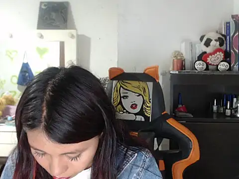 Snapshot of dulcecandy1919 chatting on 03-04-26, 03:34 dulcecandy1919 online show from 03-04-26, 03:34