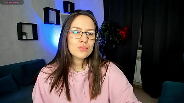 Snapshot of asti_bubbles chatting on 03-09-26, 01:31 asti bubbles online show from 03-09-26, 01:31