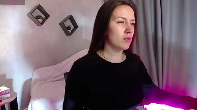 Snapshot of asti_bubbles chatting on 05-06-26, 01:14 asti bubbles online show from 05-06-26, 01:14