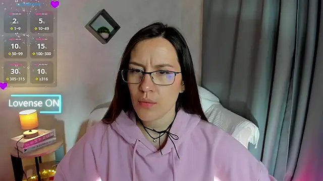 Snapshot of asti_bubbles chatting on 05-15-26, 12:39 asti bubbles online show from 05-15-26, 12:39