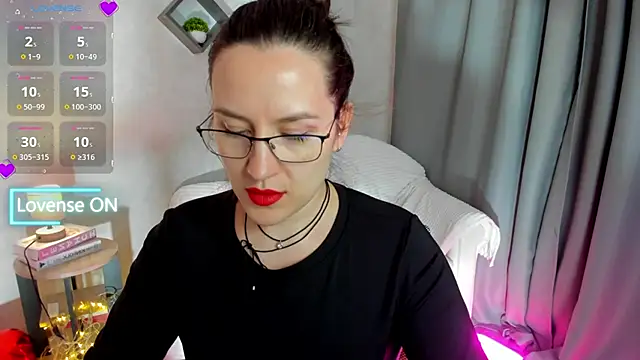 Snapshot of asti_bubbles chatting on 05-17-26, 07:06 asti bubbles online show from 05-17-26, 07:06