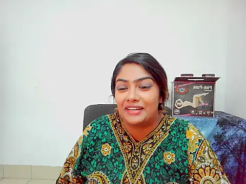 Snapshot of indianpeaches4u chatting on 03-18-26, 02:31 indianpeaches4u online show from 03-18-26, 02:31