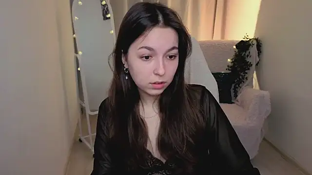 BellaThery online show from 05-27-26, 05:04