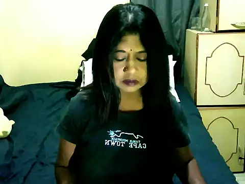 IndianPleasures21 online show from 05-12-26, 11:02
