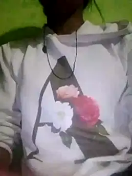 wifedesi7050 online show from 06-17-26, 05:25
