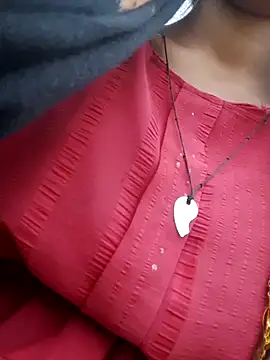 wifedesi7050 online show from 06-18-26, 11:25