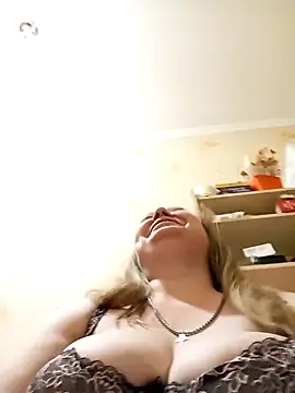 KiraStanton online show from 04-25-26, 08:06