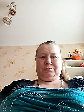 Snapshot of KiraStanton chatting on 05-12-26, 12:13 KiraStanton online show from 05-12-26, 12:13
